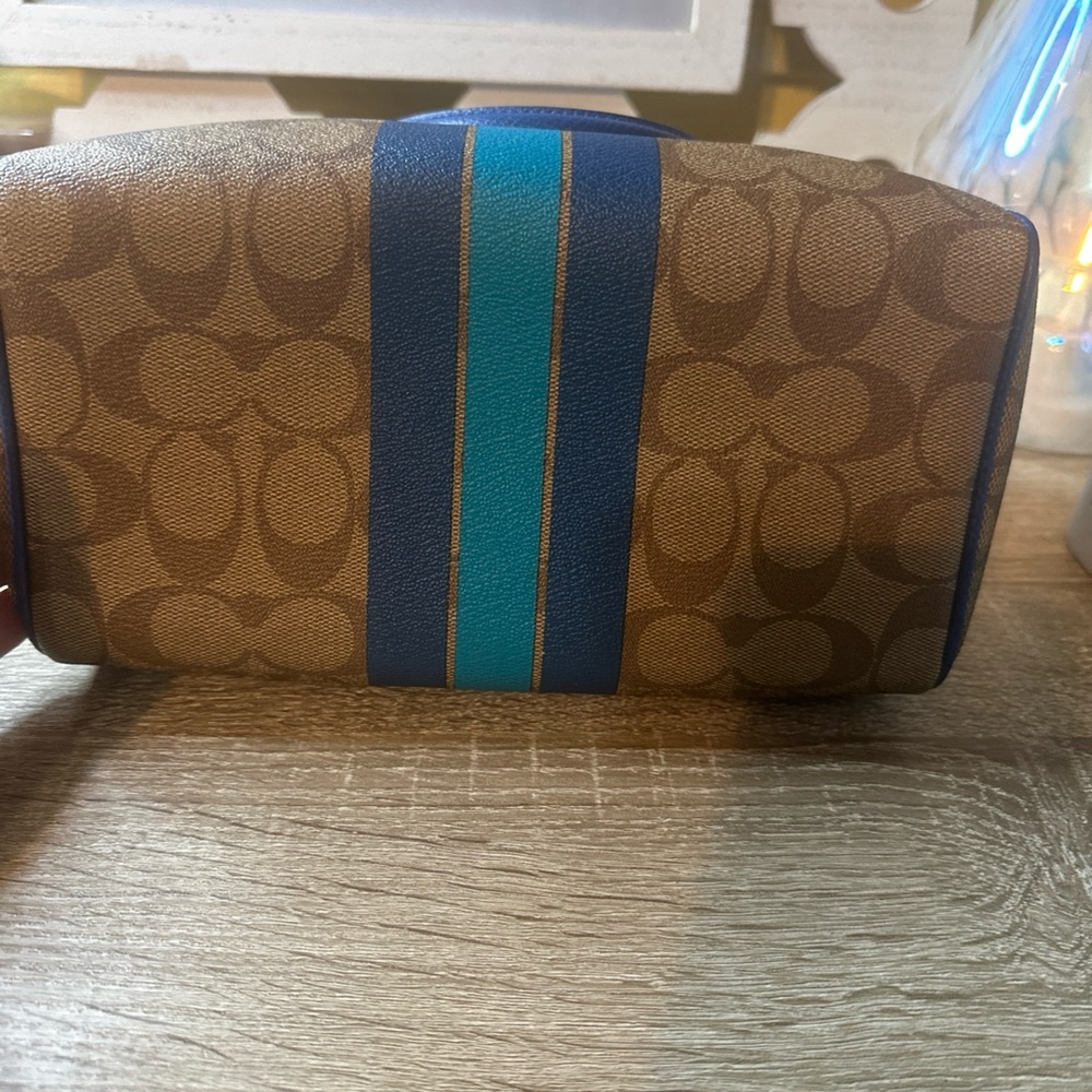 COACH LIMITED EDITION PACMAN MINI BENNETT SATCHEL has been authenticated - Picture 6 of 11
